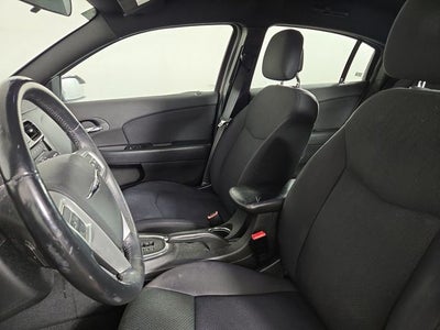 2013 Chrysler 200 Touring