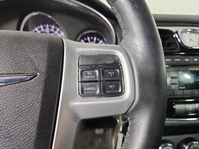 2013 Chrysler 200 Touring