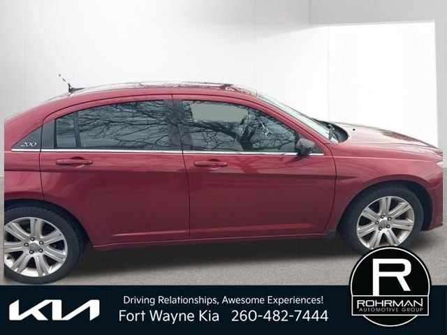 2013 Chrysler 200 Touring