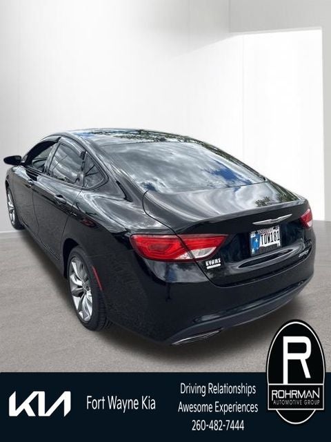 2016 Chrysler 200 S
