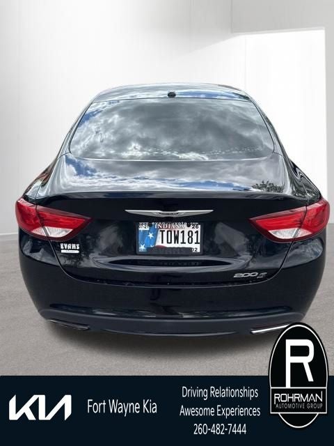 2016 Chrysler 200 S