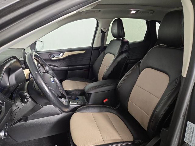 2021 Ford Escape Hybrid Titanium