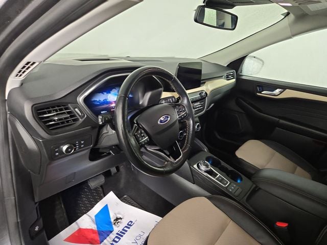 2021 Ford Escape Hybrid Titanium