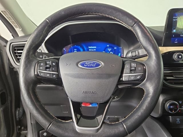 2021 Ford Escape Hybrid Titanium