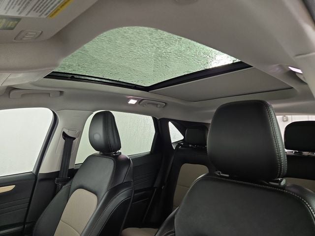 2021 Ford Escape Hybrid Titanium