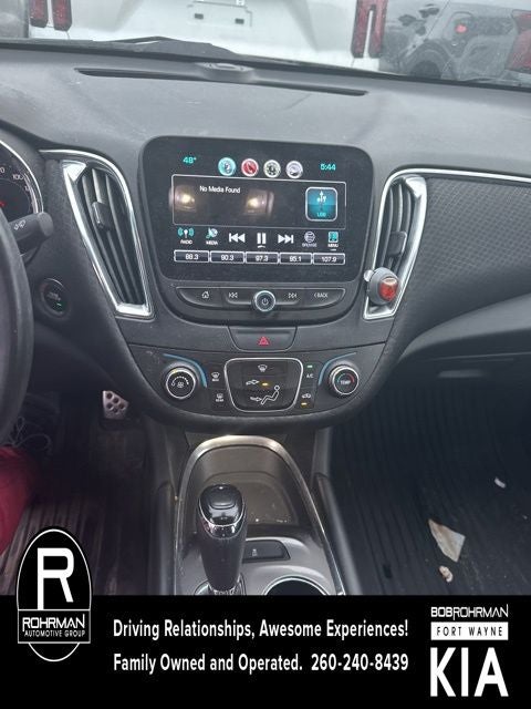 2017 Chevrolet Malibu LT 1LT