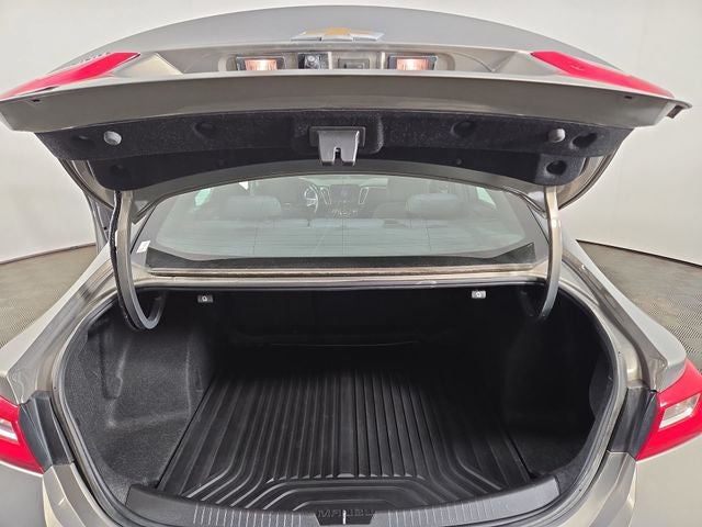 2017 Chevrolet Malibu LT 1LT