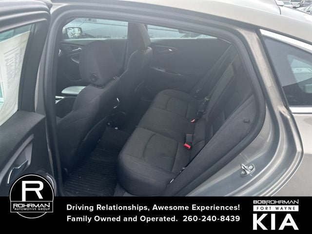 2017 Chevrolet Malibu LT 1LT