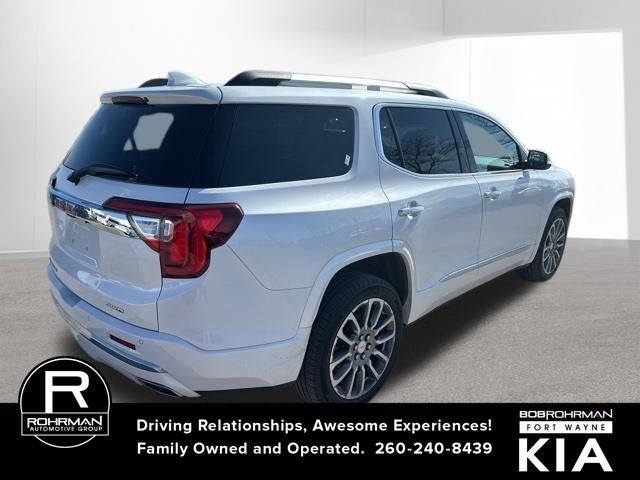 2023 GMC Acadia Denali