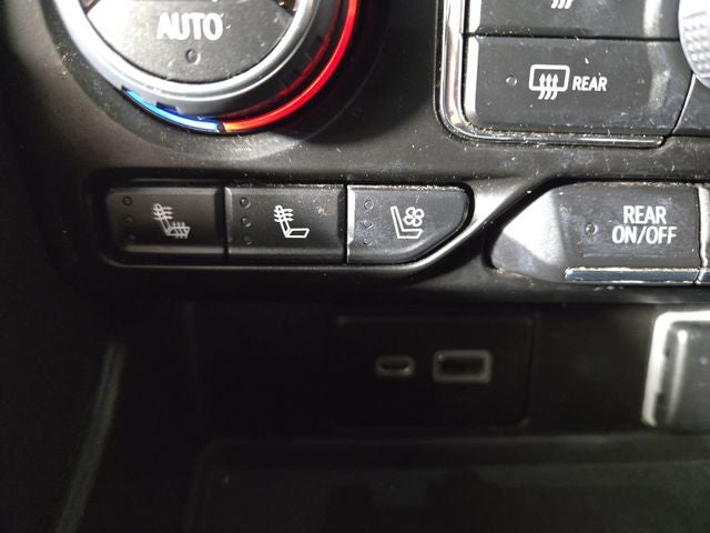 2022 Chevrolet Suburban High Country