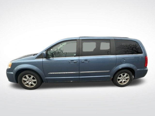 2011 Chrysler Town & Country Touring