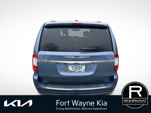 2011 Chrysler Town & Country Touring