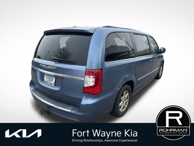 2011 Chrysler Town & Country Touring