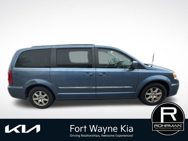 2011 Chrysler Town & Country Touring