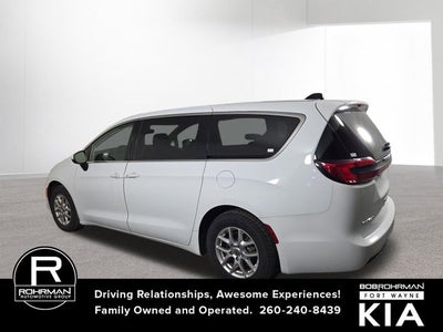 2023 Chrysler Pacifica Touring L