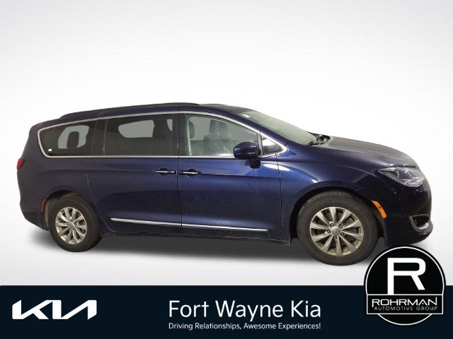 2017 Chrysler Pacifica Touring L