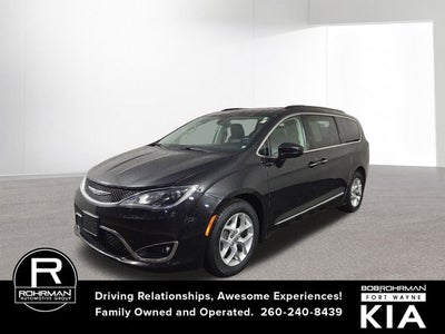 2017 Chrysler Pacifica Touring L