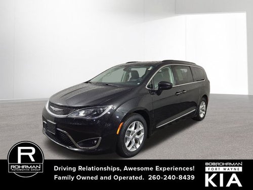 2017 Chrysler Pacifica Touring L
