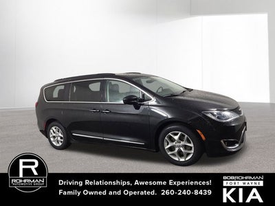 2017 Chrysler Pacifica Touring L