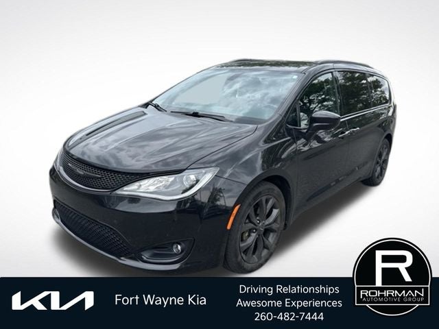 2020 Chrysler Pacifica Touring L