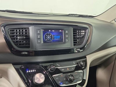 2017 Chrysler Pacifica LX