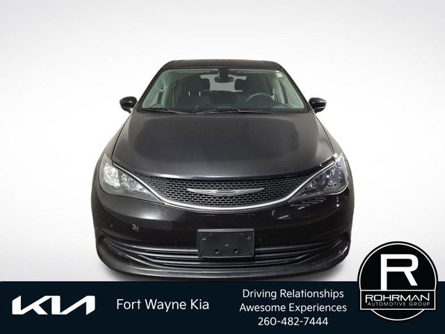 2017 Chrysler Pacifica LX