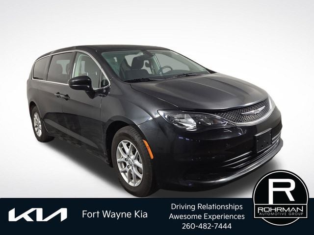 2017 Chrysler Pacifica LX