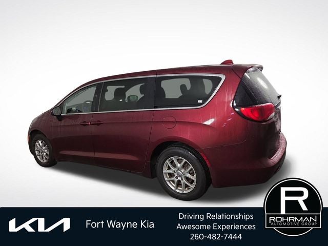 2017 Chrysler Pacifica Touring