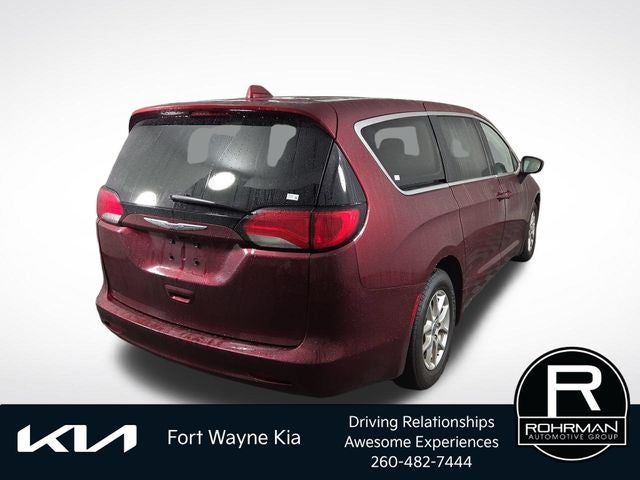 2017 Chrysler Pacifica Touring