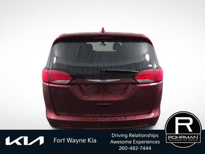 2017 Chrysler Pacifica Touring