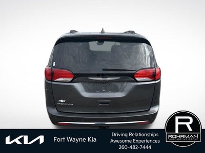 2018 Chrysler Pacifica Touring L Plus