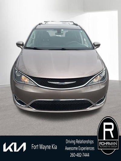 2017 Chrysler Pacifica Touring L Plus