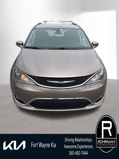 2017 Chrysler Pacifica Touring L Plus