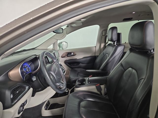 2017 Chrysler Pacifica Touring L Plus