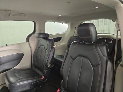 2017 Chrysler Pacifica Touring L Plus