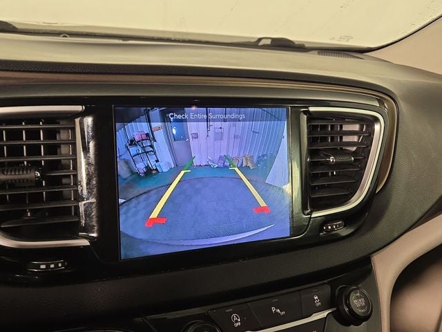 2017 Chrysler Pacifica Touring L Plus