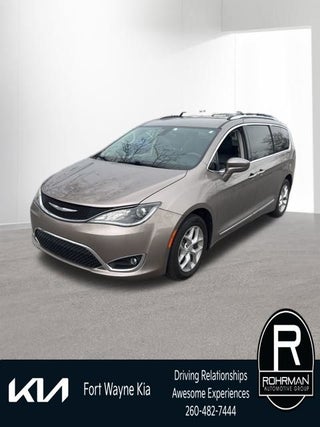 2017 Chrysler Pacifica Touring L Plus