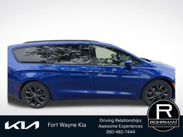 2018 Chrysler Pacifica Touring L Plus