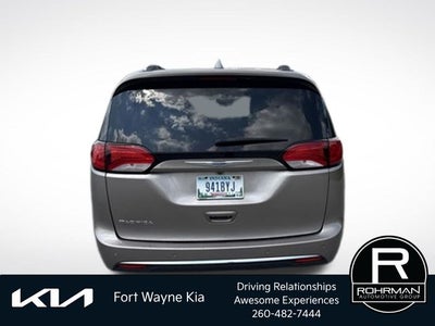 2018 Chrysler Pacifica Touring L Plus