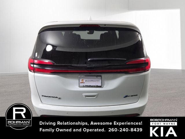 2022 Chrysler Pacifica Hybrid Limited