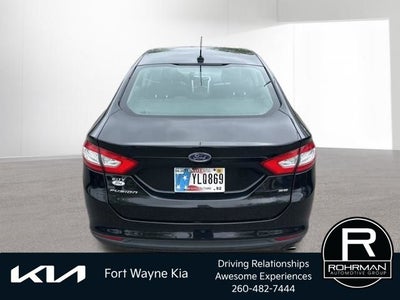 2016 Ford Fusion SE