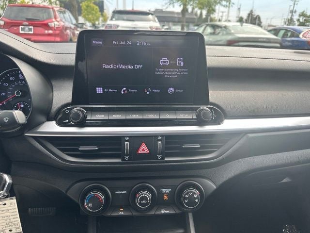 2022 Kia Forte LXS