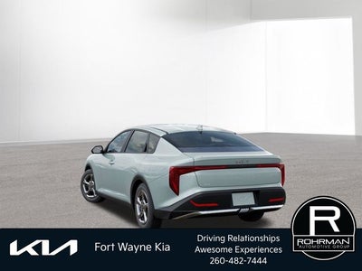 2026 Kia K4 LXS