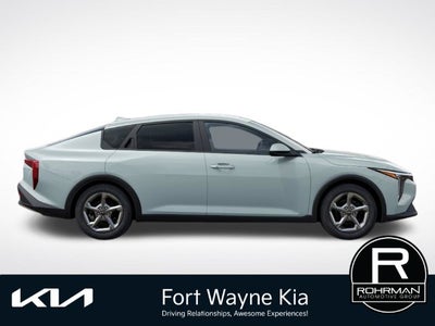 2026 Kia K4 LXS