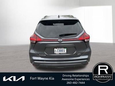2023 Nissan Kicks SR