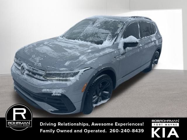 2023 Volkswagen Tiguan 2.0T SE R-Line Black