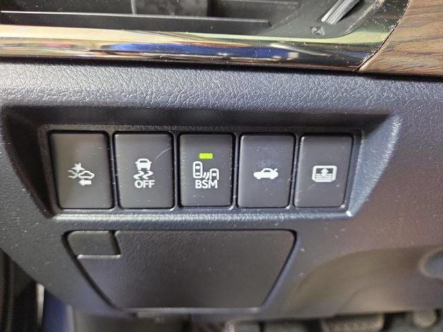 2016 Toyota Avalon Hybrid Limited