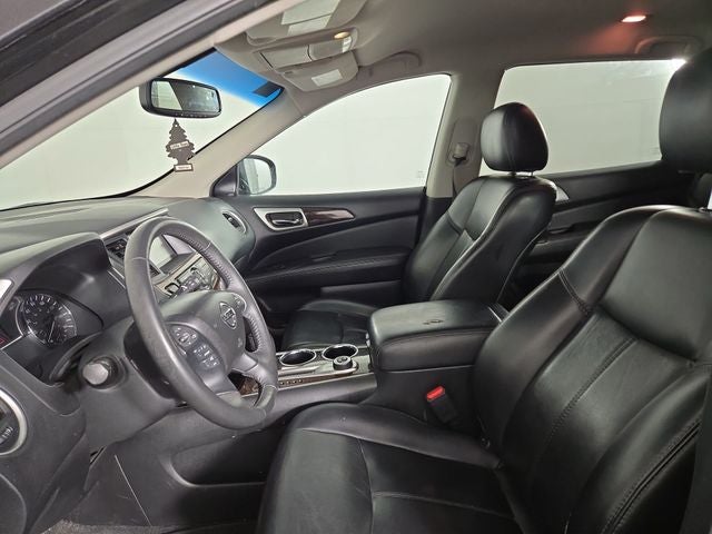 2016 Nissan Pathfinder SL