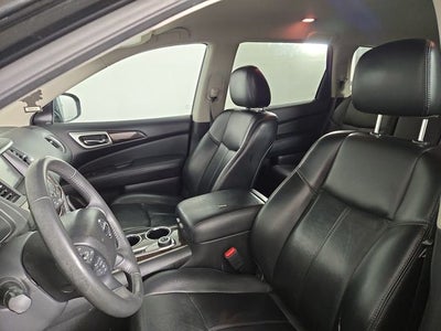 2016 Nissan Pathfinder SL