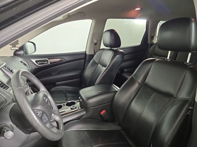 2016 Nissan Pathfinder SL